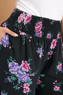 Trousers><noscript><img width=
