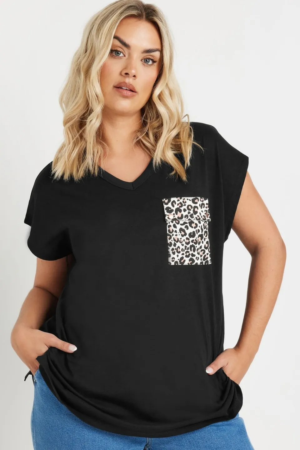 T-Shirts>YOURS Curve Black Leopard Print Pocket T Shirt