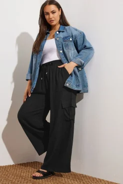 Trousers><noscript><img width=