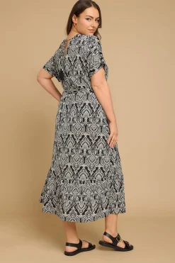 Dresses><noscript><img width=
