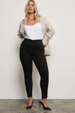 Jeans & Jeggings><noscript><img width=