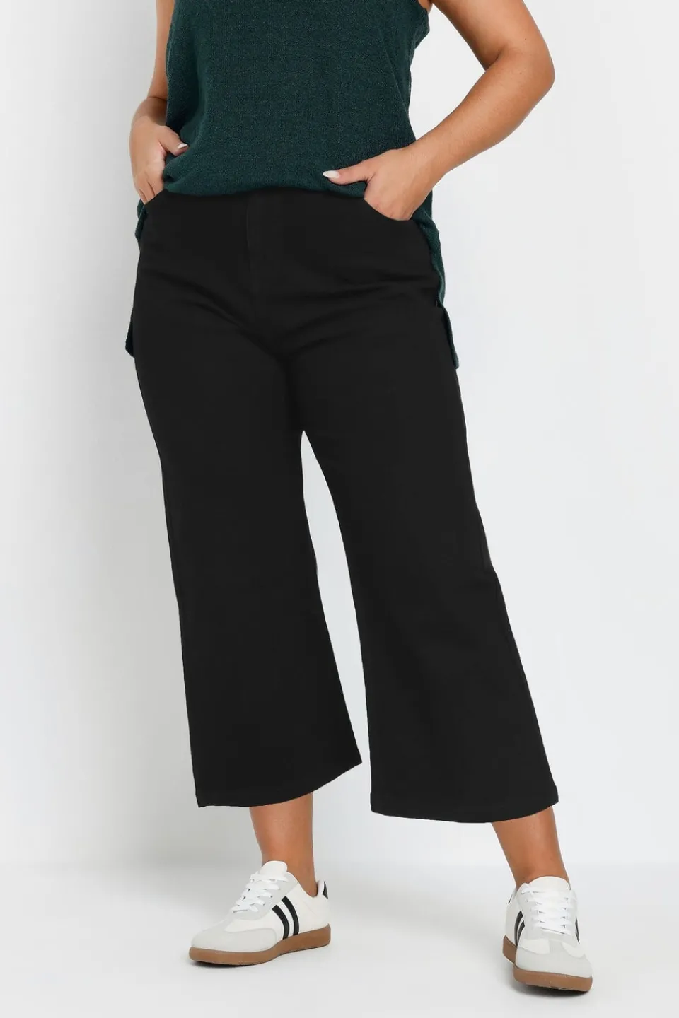Jeans & Jeggings>YOURS Curve Black Wide Leg Cropped Denim Jeans