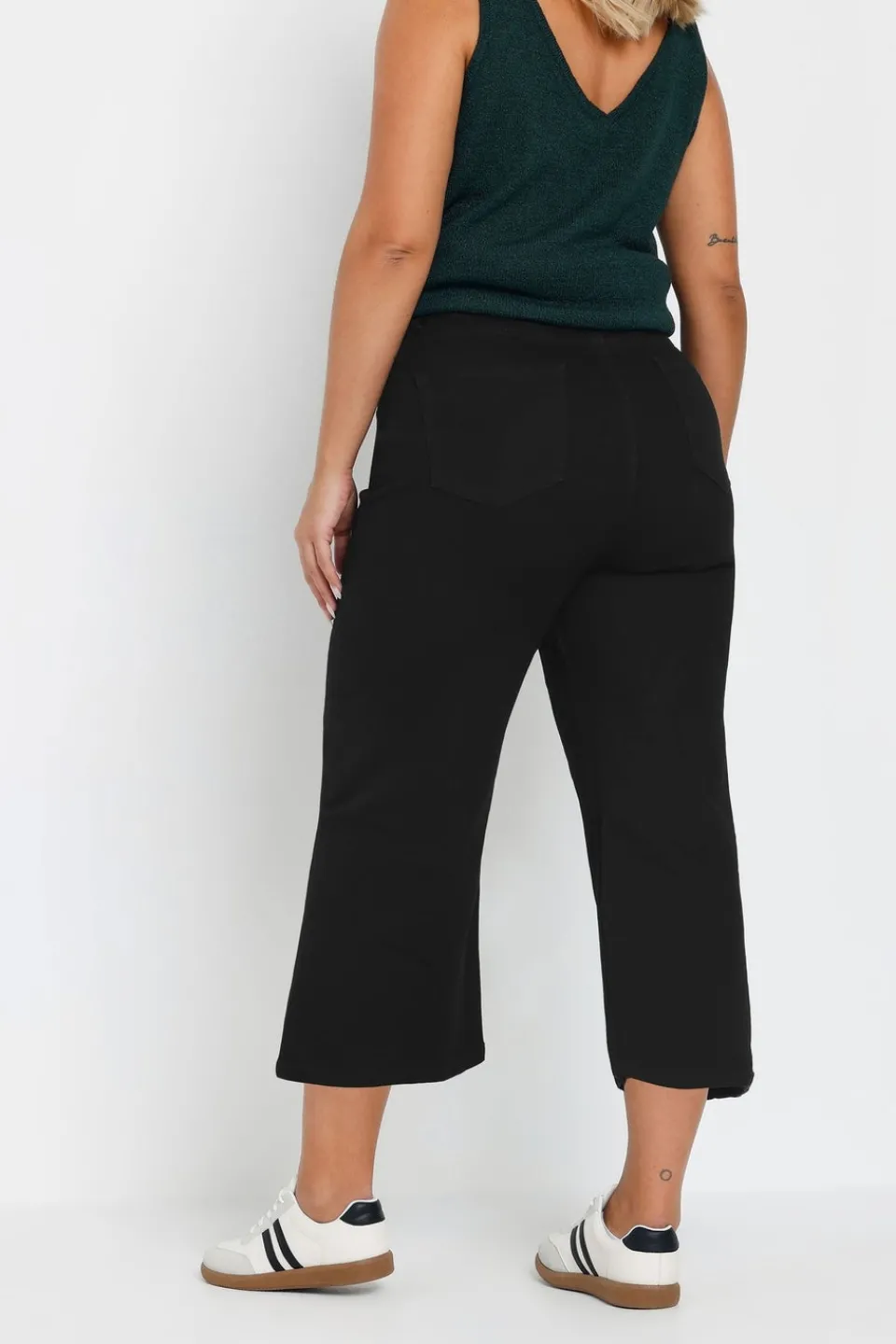 Jeans & Jeggings>YOURS Curve Black Wide Leg Cropped Denim Jeans