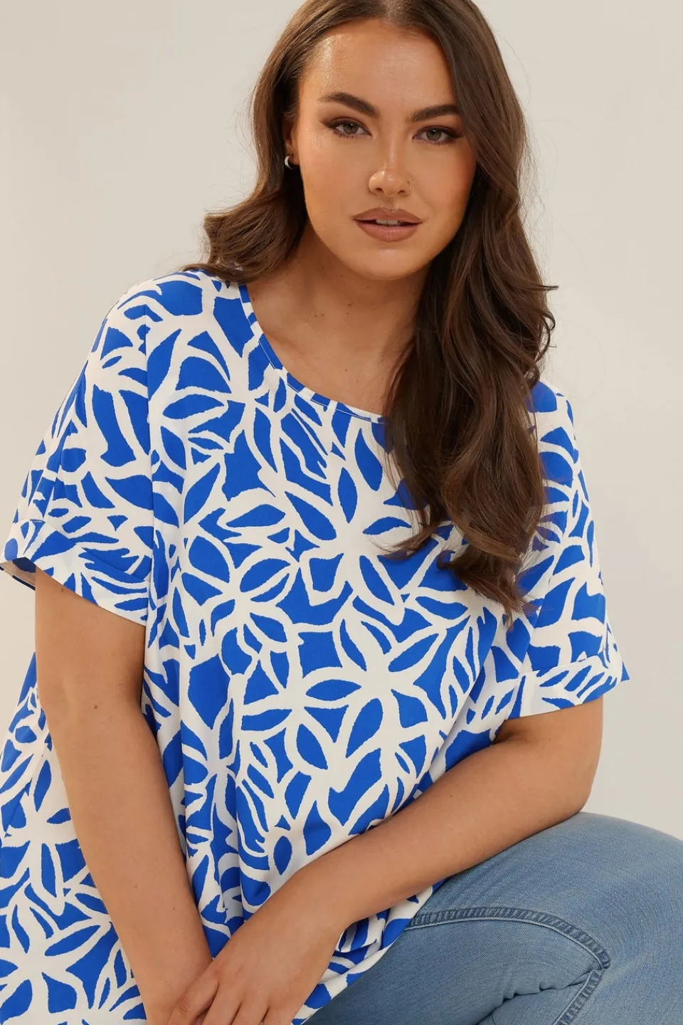 Tops>YOURS Curve Blue Abstract Floral Print Boxy Short Sleeve Blouse