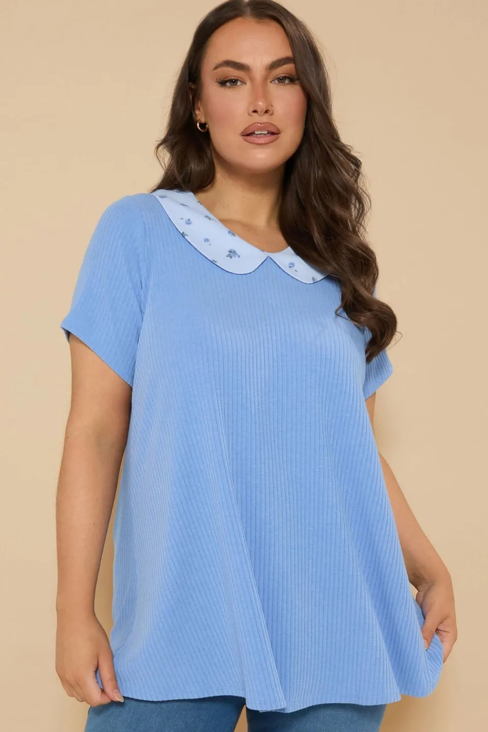 T-Shirts>YOURS Curve Blue Ditsy Floral Collar Ribbed Swing Top