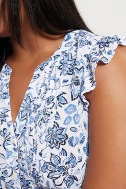 Tops><noscript><img width=