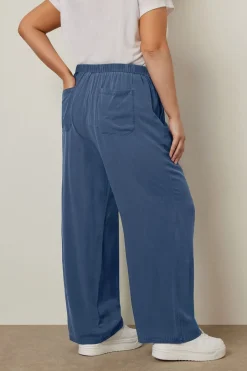 Trousers><noscript><img width=
