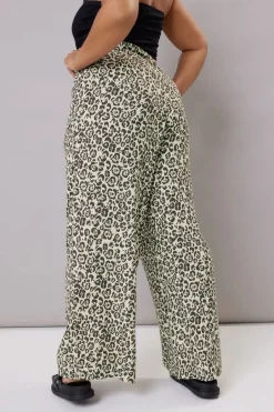 Trousers><noscript><img width=