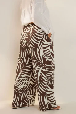 Trousers><noscript><img width=
