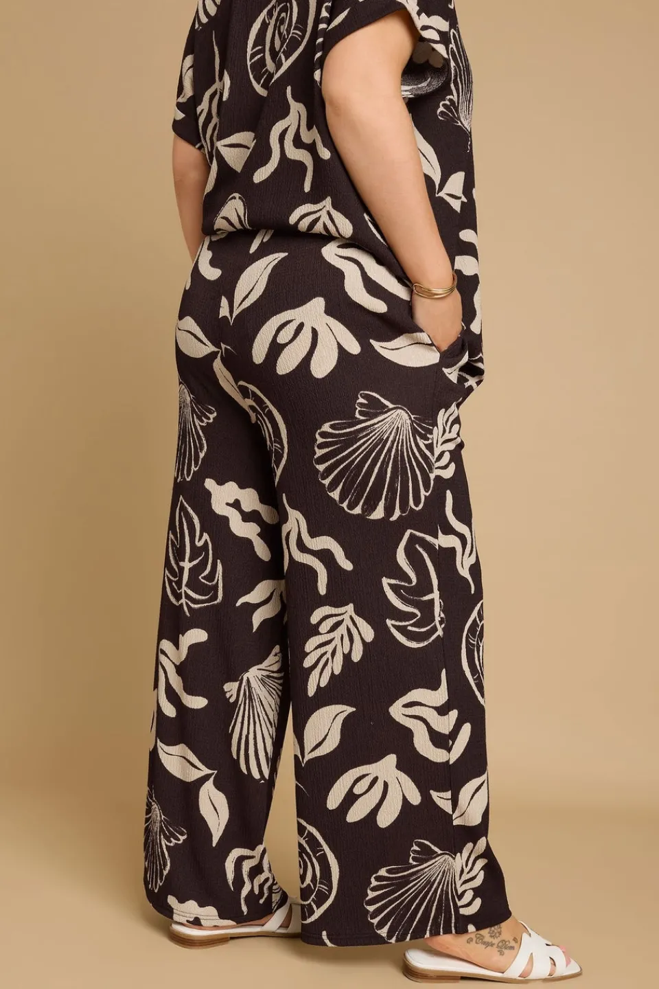 Trousers>YOURS Curve Brown Seashell Print Textured Wide Leg Trousers