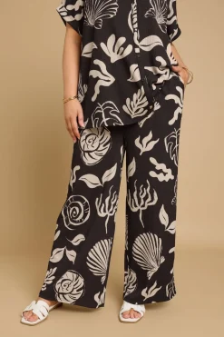 Trousers><noscript><img width=