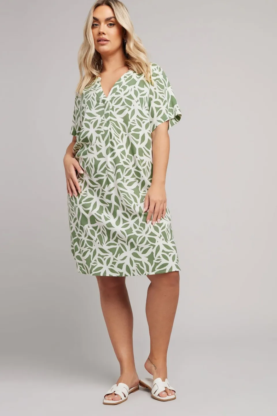 Dresses>YOURS Curve Green Abstract Tunic Mini Dress