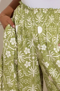 Trousers><noscript><img width=