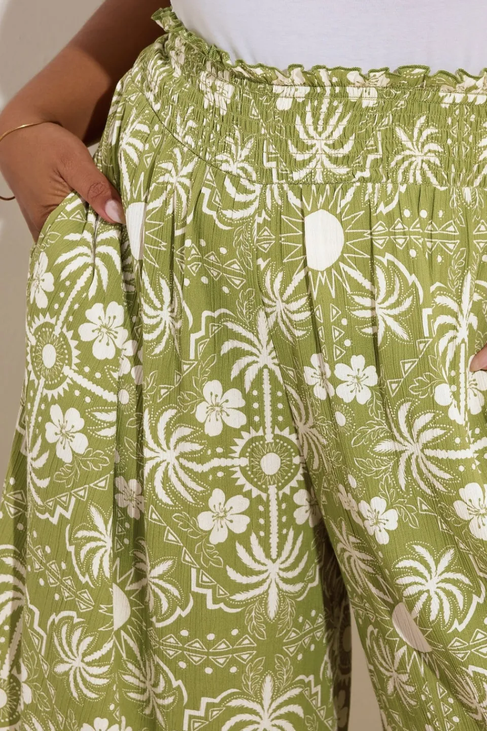 Trousers>YOURS Curve Green Palm Print Shirred Midaxi Culottes