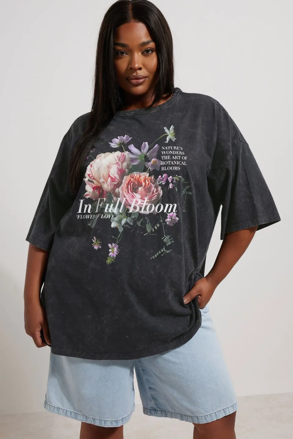 T-Shirts>YOURS Curve Grey In Full Bloom Acid Wash Oversized T-Shirt