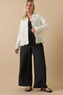 Coats & Jackets><noscript><img width=