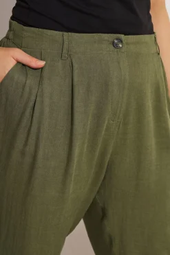Trousers><noscript><img width=