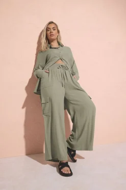 Trousers><noscript><img width=