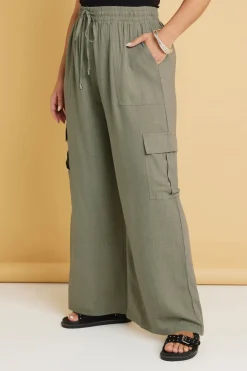 Trousers><noscript><img width=