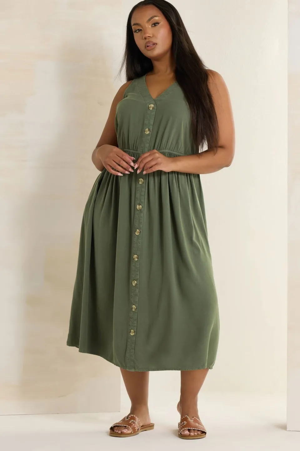 Dresses>YOURS Curve Khaki Sleeveless Button Through Chambray Dress Green