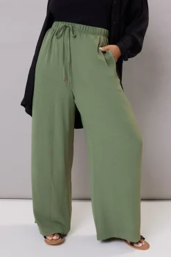 Trousers><noscript><img width=