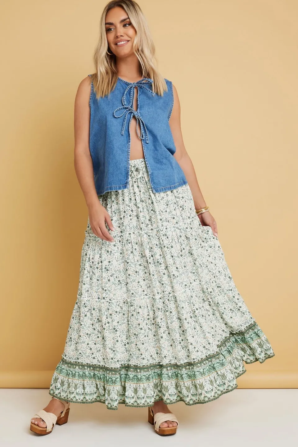 Skirts>YOURS Curve Light Green Ditsy Floral Tiered Skirt