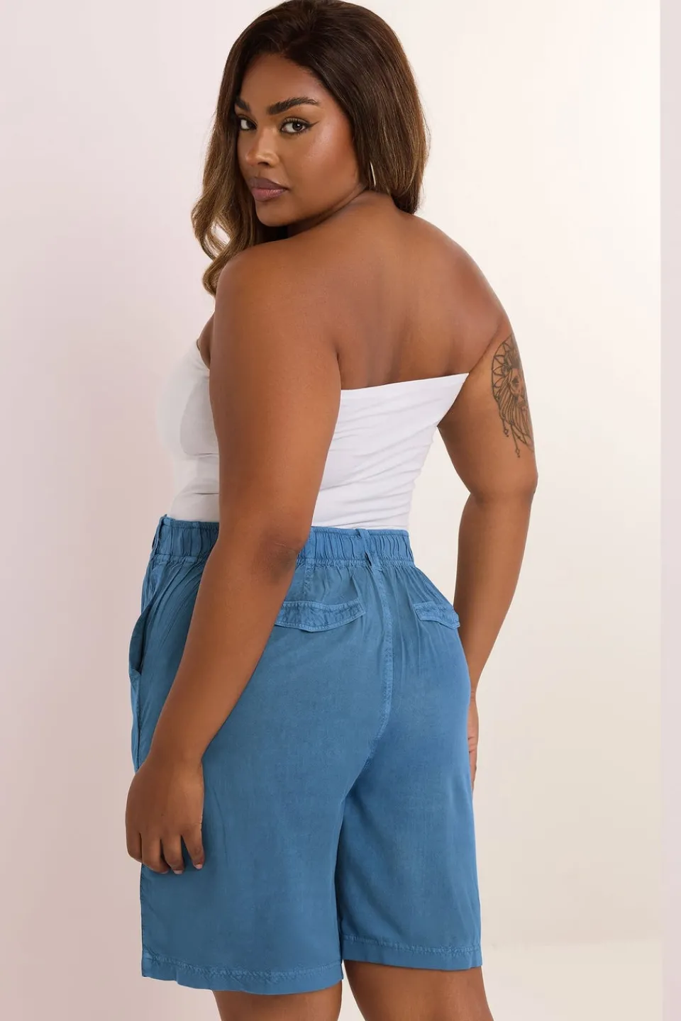 Shorts>YOURS Curve Mid Blue Chambray Pull On Shorts