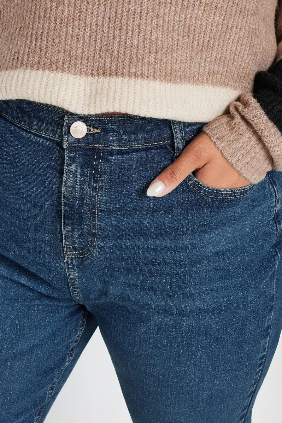 Jeans & Jeggings>YOURS Curve Mid Blue Mom Jeans