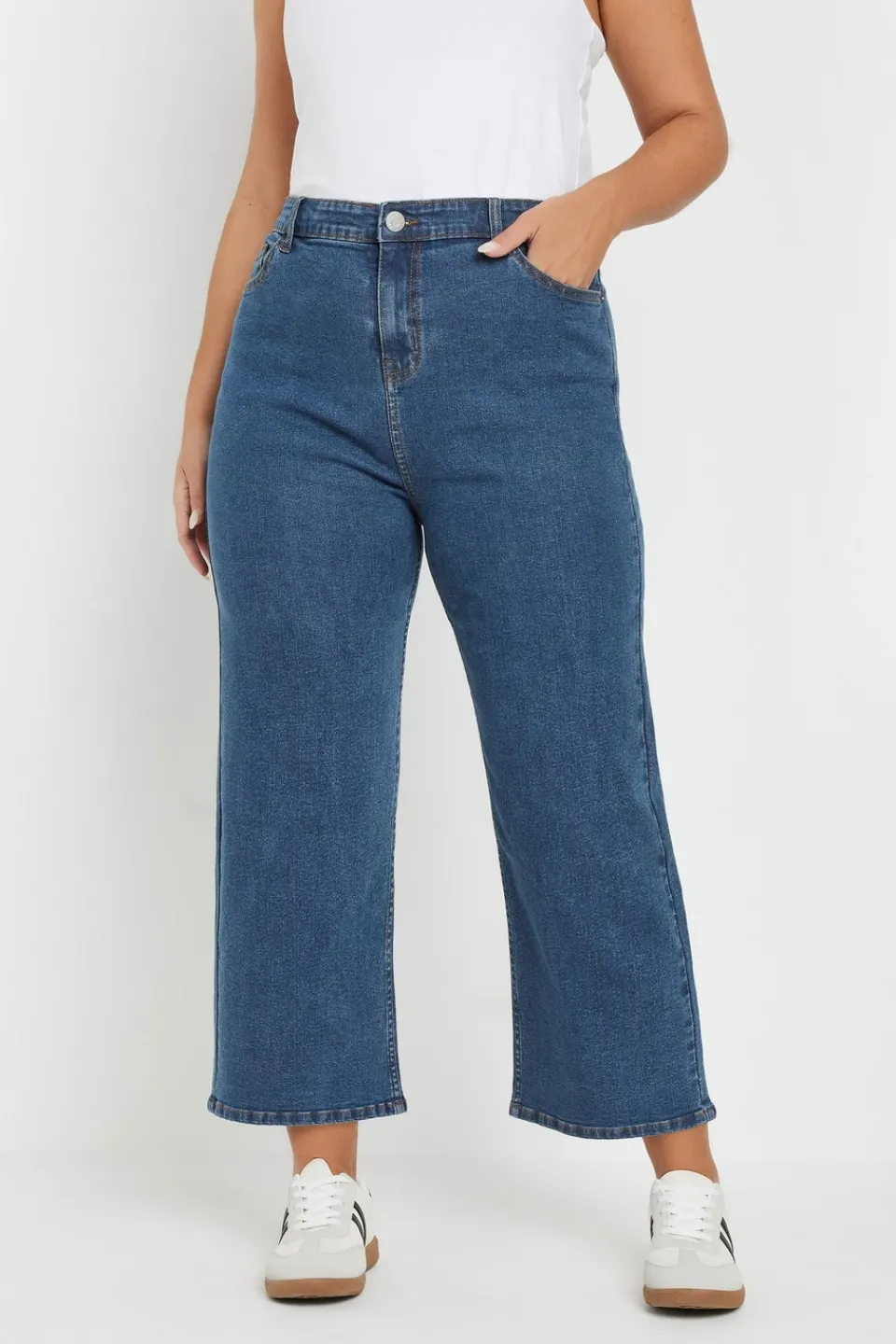 Jeans & Jeggings>YOURS Curve Mid Blue Wide Leg Cropped Denim Jeans