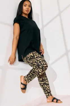 Trousers><noscript><img width=