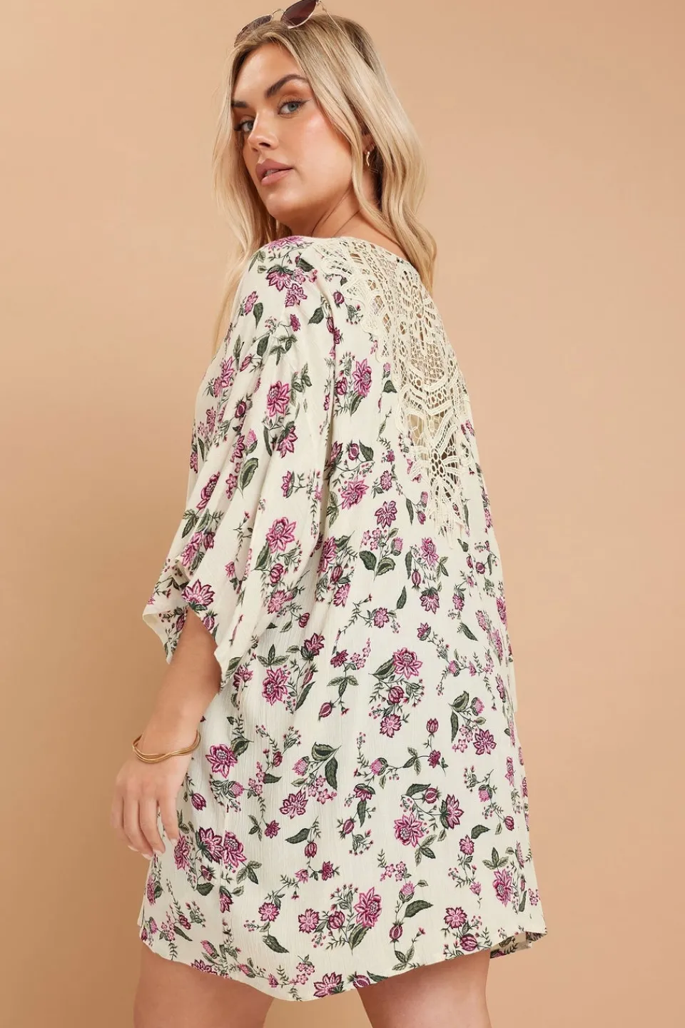 Coats & Jackets>YOURS Curve Natural Brown Floral Crochet Detail Kimono