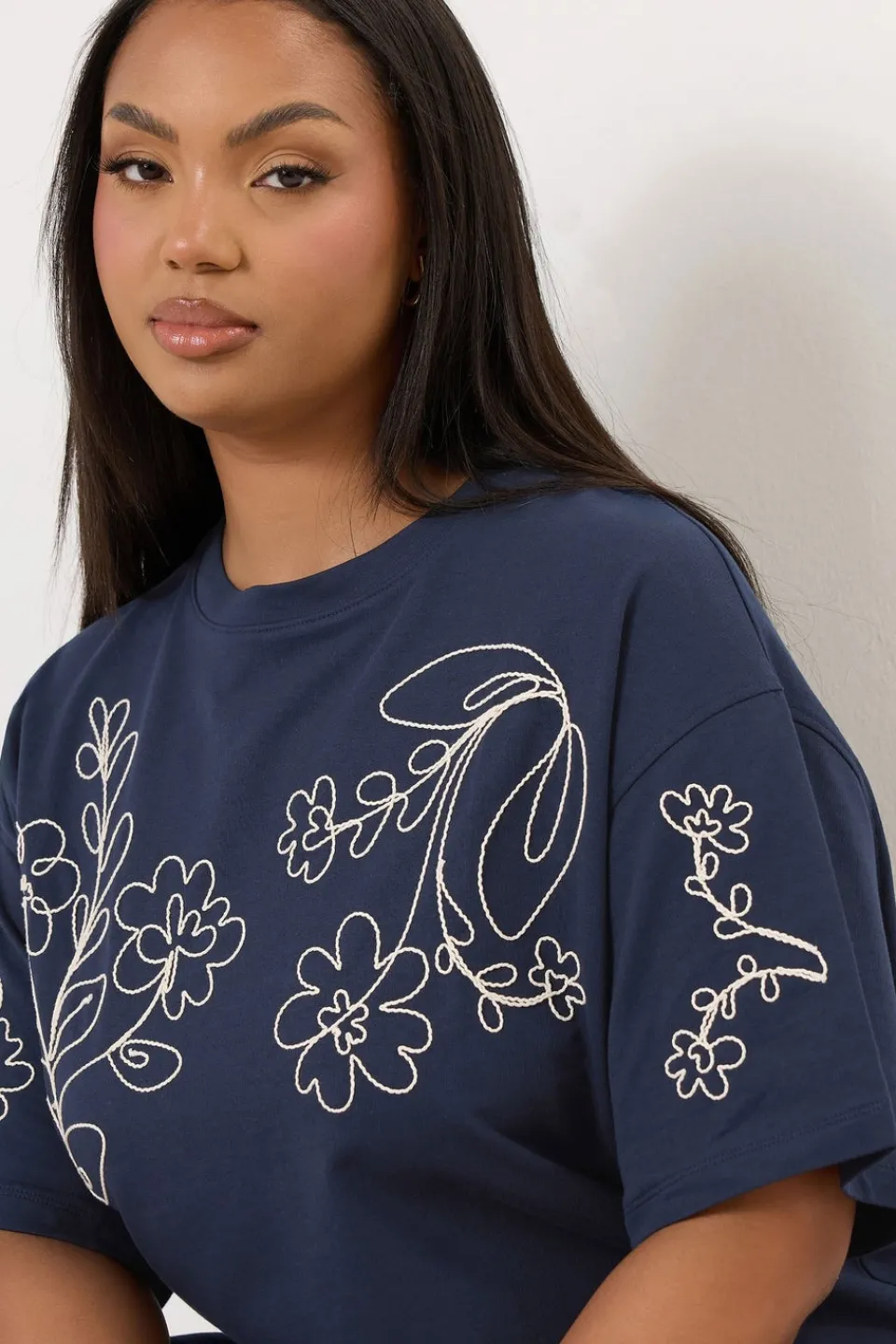 T-Shirts>YOURS Curve Navy Blue Floral Embroidered Oversized T-Shirt