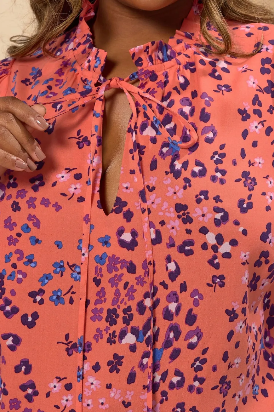 Tops>YOURS Curve Orange Floral Tie Neck Blouse