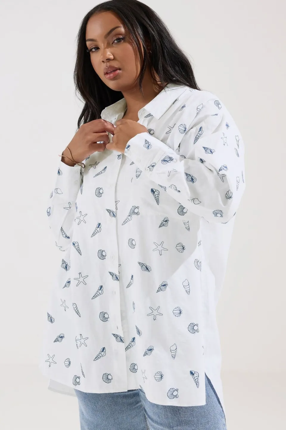 Tops>YOURS Curve White Embroidered Seashell Oversized Shirt