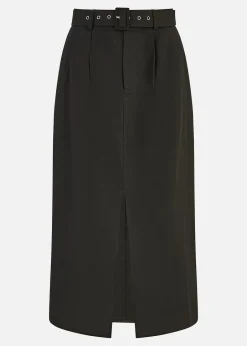 Skirts><noscript><img width=