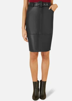 Skirts><noscript><img width=