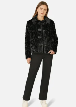 Coats & Jackets><noscript><img width=