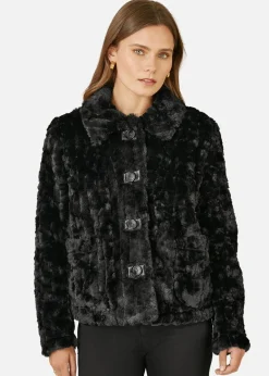 Coats & Jackets><noscript><img width=