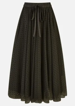Skirts><noscript><img width=