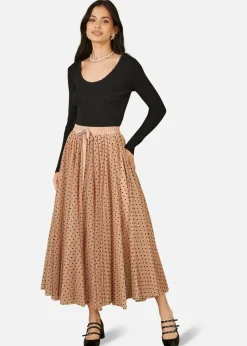 Knitwear><noscript><img width=