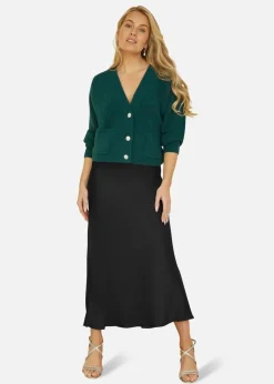 Skirts><noscript><img width=