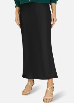 Skirts><noscript><img width=