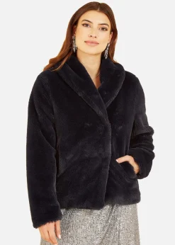 Coats & Jackets><noscript><img width=