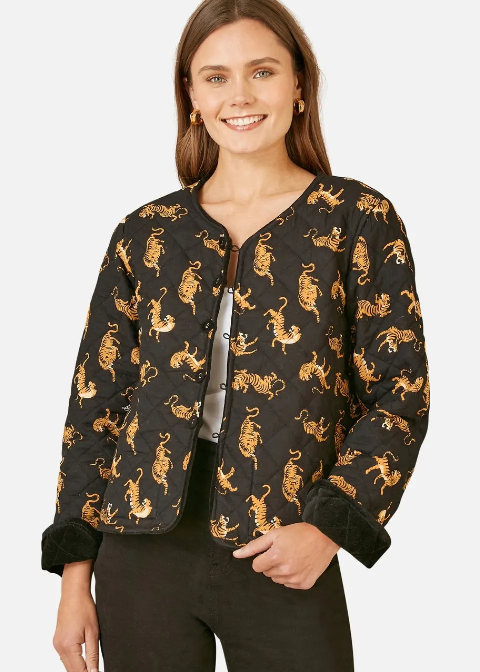 Coats & Jackets>Yumi Black Velvet Quilted Jacket With Reversible Leopard Lining
