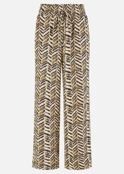 Trousers><noscript><img width=