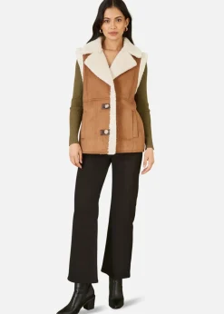 Coats & Jackets><noscript><img width=