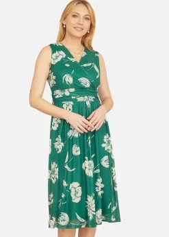 Dresses><noscript><img width=