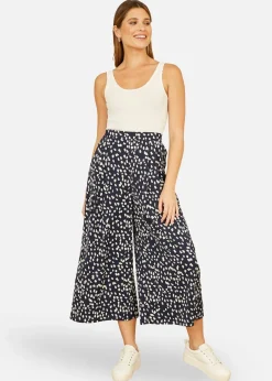 Trousers><noscript><img width=