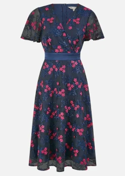 Dresses><noscript><img width=
