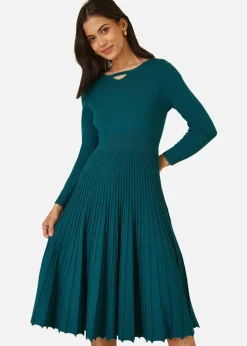 Knitwear><noscript><img width=